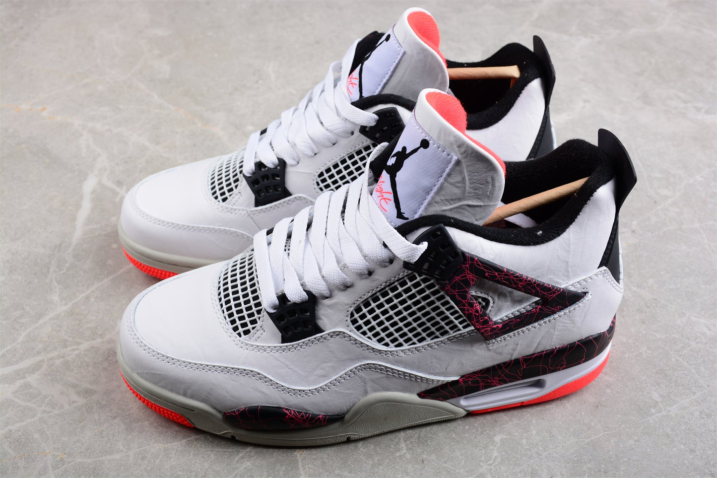 Air Jordan 4 “Hot Lava” (Flight Nostalgia)