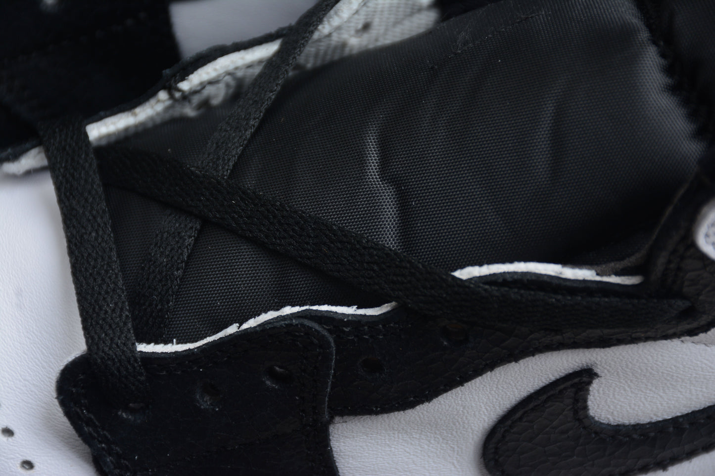 NIKE Air Jordan 1 High OG “Stage Haze”