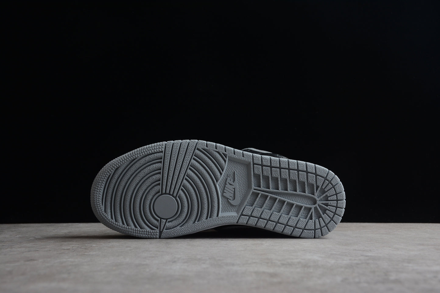 Nike Air Jordan 1 Mid Black/Particle Grey/White