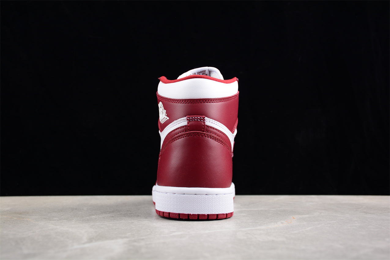 Air Jordan 1 Retro High "Dune Red"