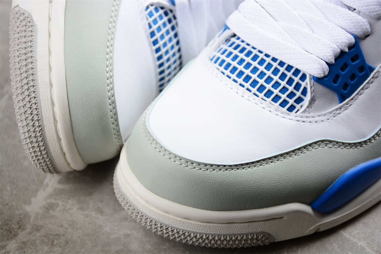 Air Jordan 4 Retro "Military Blue"