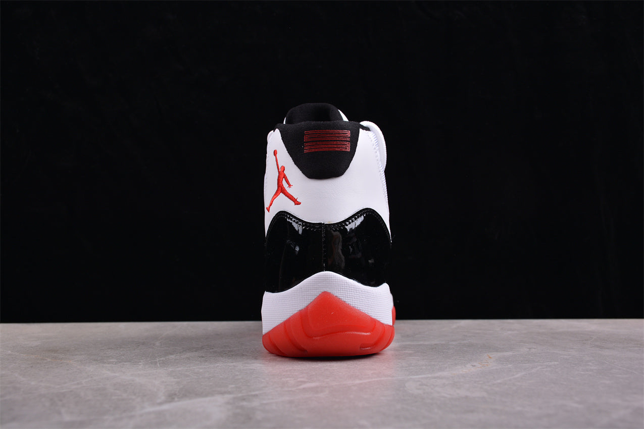 Nike Men's Air Jordan 11 Retro Low "Concord Bred"