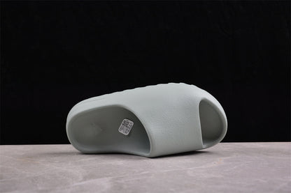 Yeezy Slide Resin