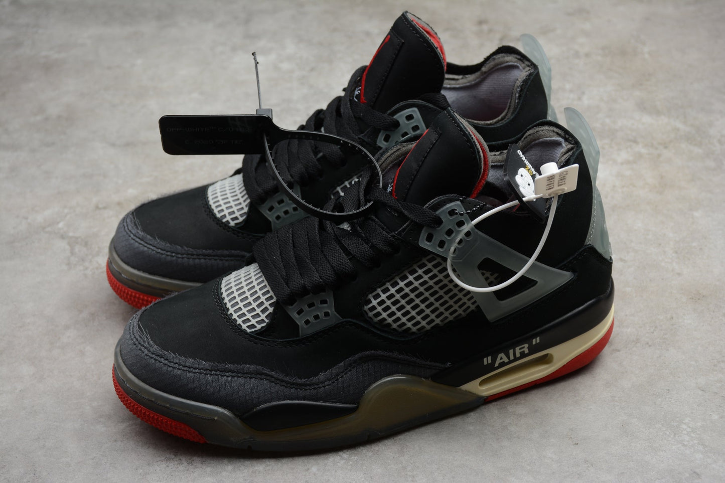Off-White x Air Jordan 4 “Bred”