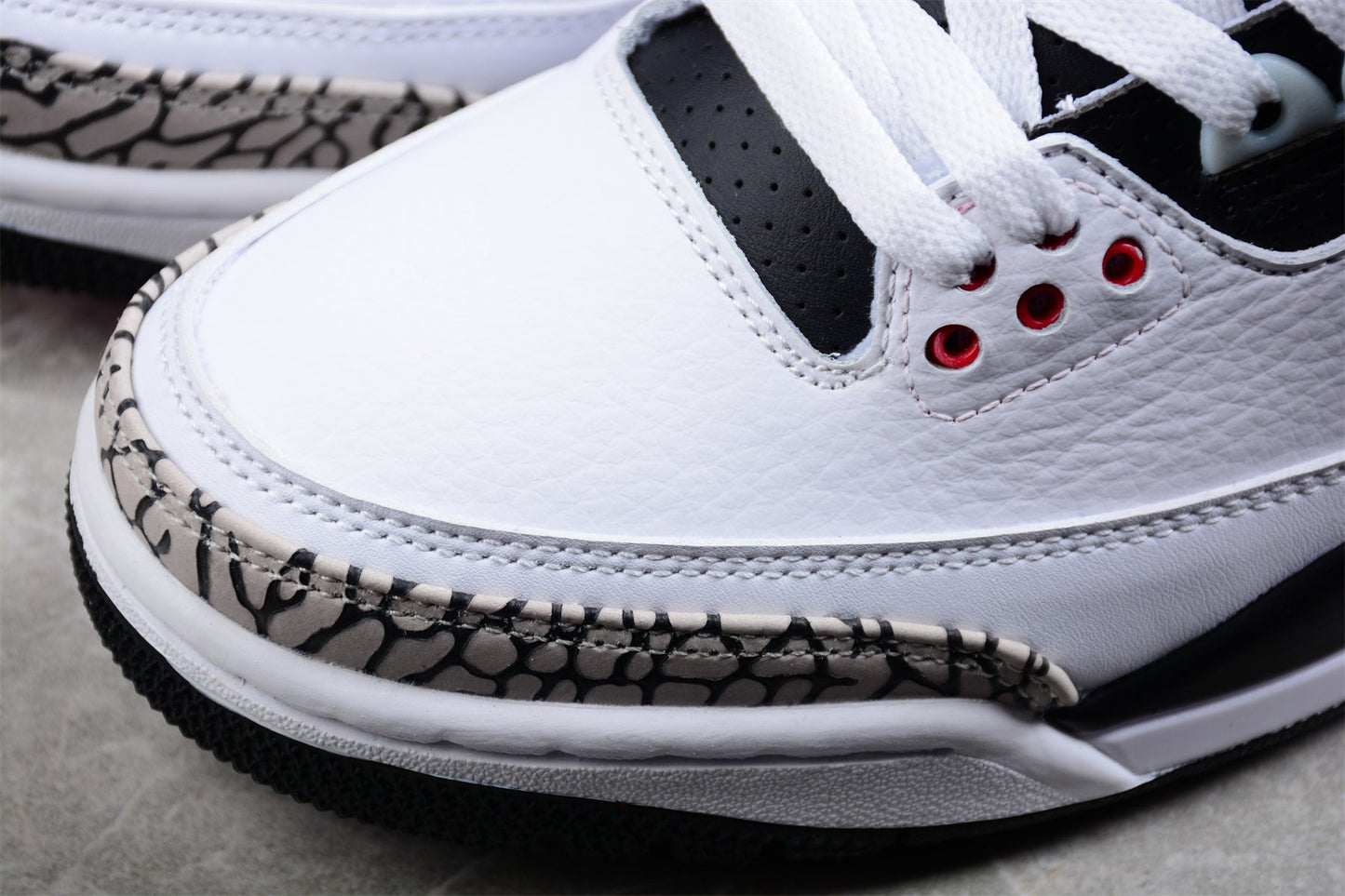 Air Jordan 3 Retro “Infrared 23”