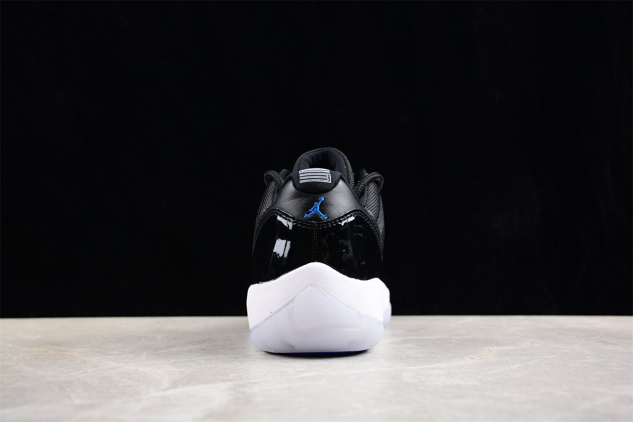 Air Jordan 11 Low "Space Jam"