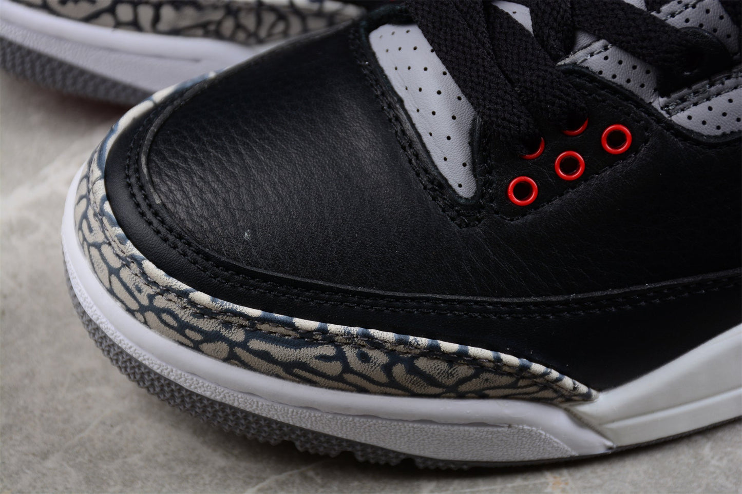 Air Jordan 3 Retro "Black Cement"