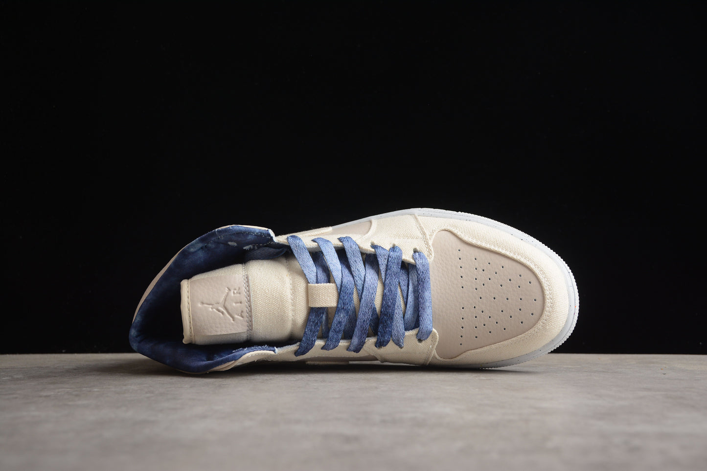 Air Jordan 1 Mid SE "Sanddrift"