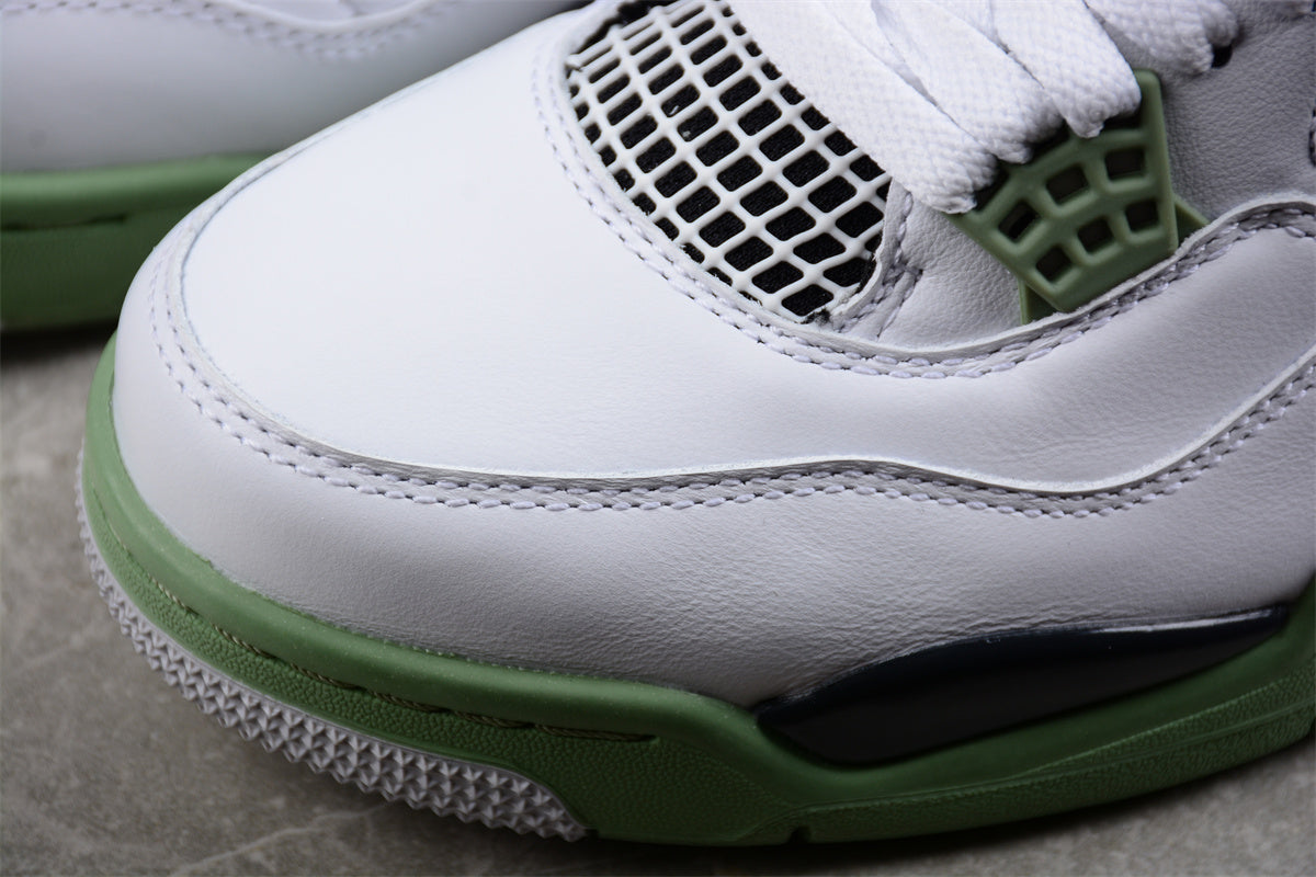 Air Jordan 4 Retro "Seafoam"