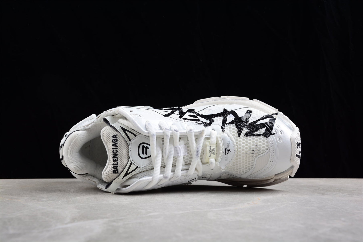 Balenciaga Runner Graffiti White
