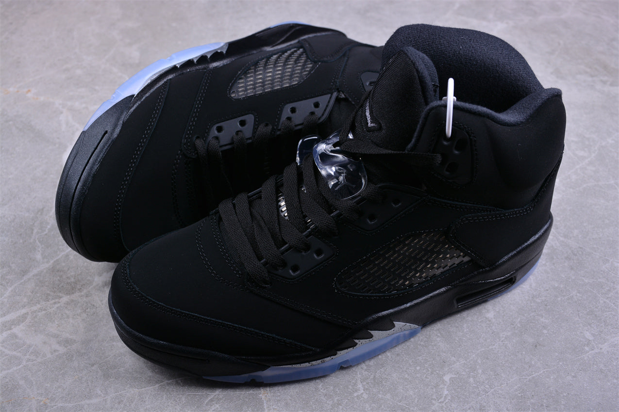 Air Jordan 5 Retro “Black Cat”