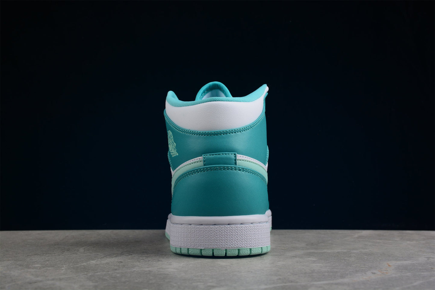 Air Jordan 1 Mid SE "Marine Green"
