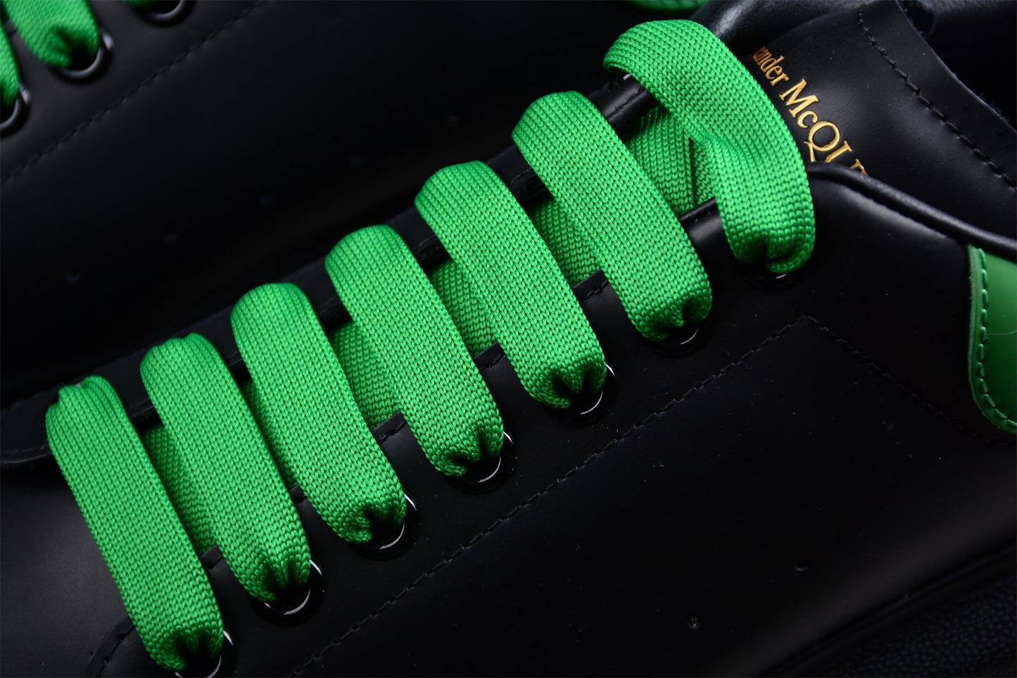 Alexander McQueen Oversized Sneaker in Black/Green