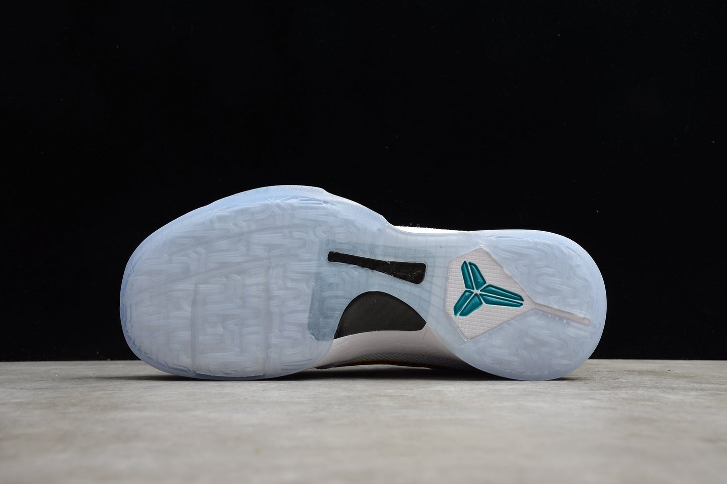 UNDEFEATED x Nike Kobe 5 Protro “What If” Pack