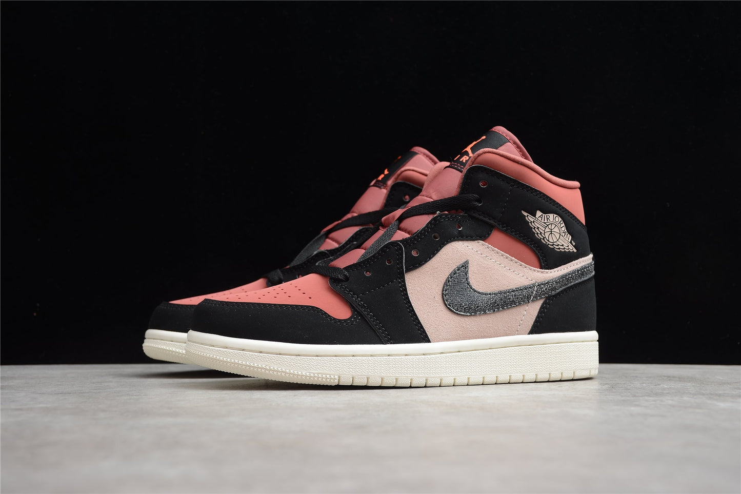 Nike Air Jordan 1 Mid "Canyon Rust"