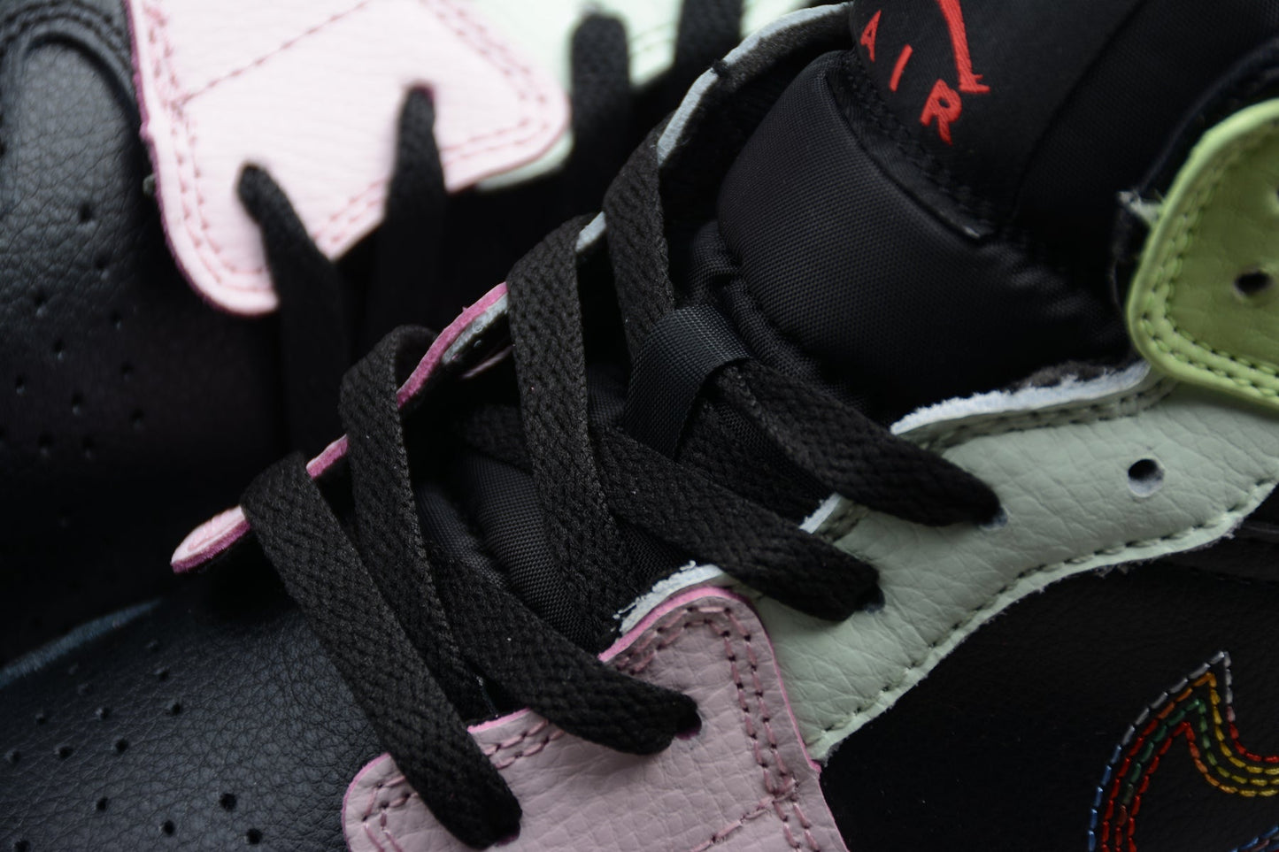 Air Jordan 1 Mid "Glow In The Dark" GS