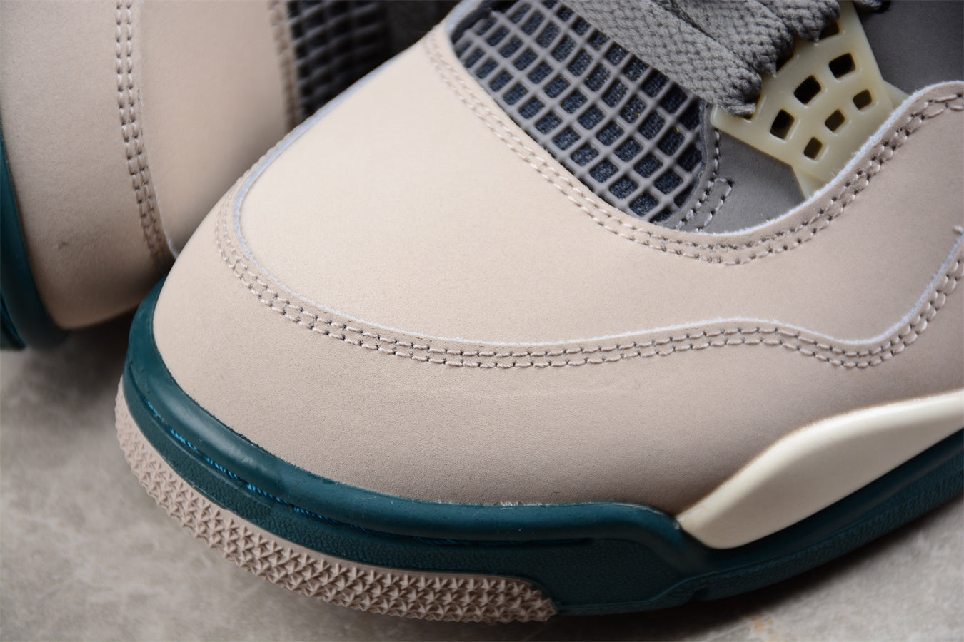 Air Jordan 4 Premium "Pony Hair"