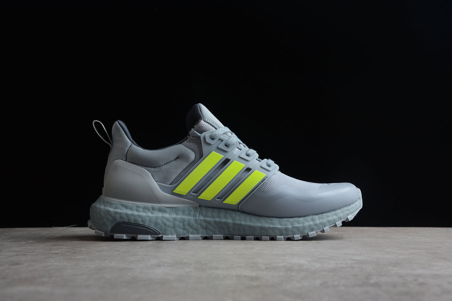 adidas UltraBoost 4.0 'Metallic Gold / Metallic Silver'