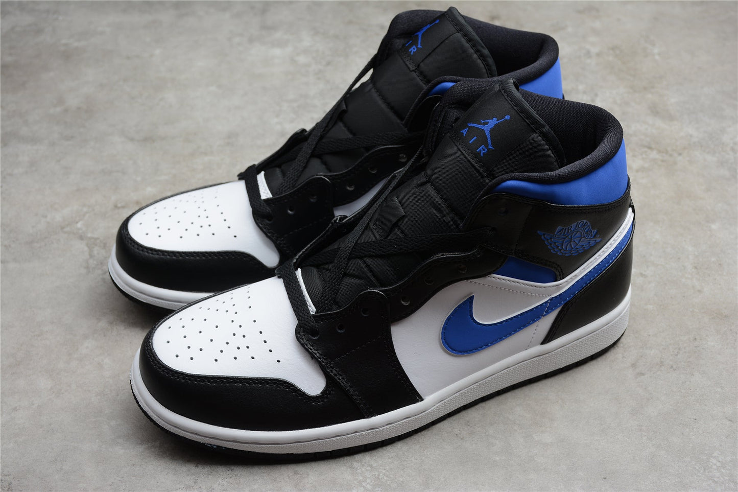 Air Jordan 1 Mid “Racer Blue”