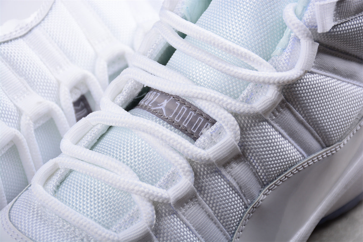 Air Jordan 11 GS 'Silver Anniversary'
