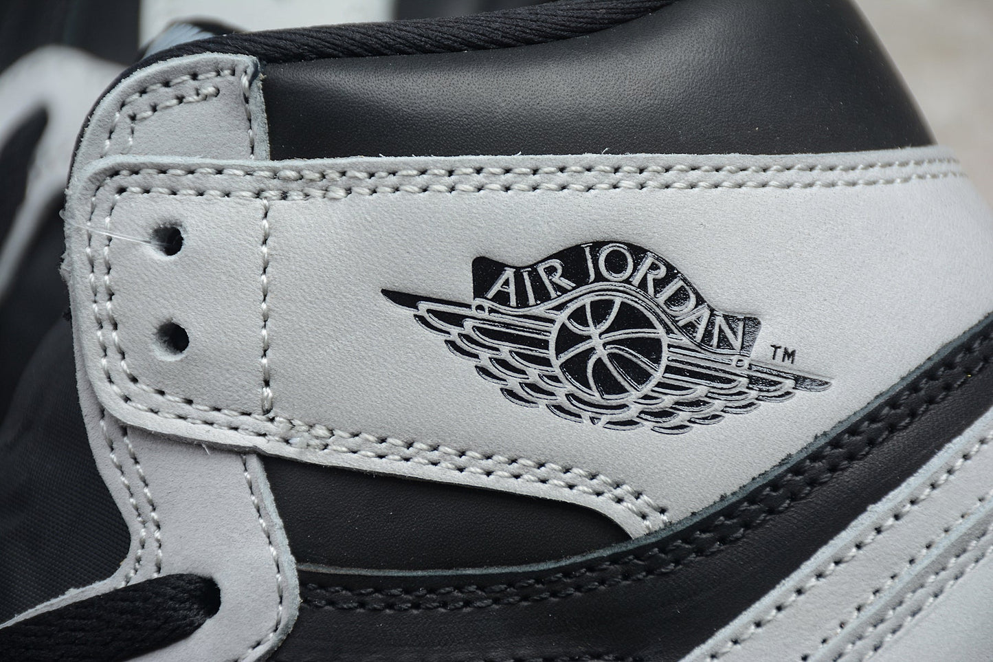 Jordan 1 Retro High OG "Shadow 2.0"
