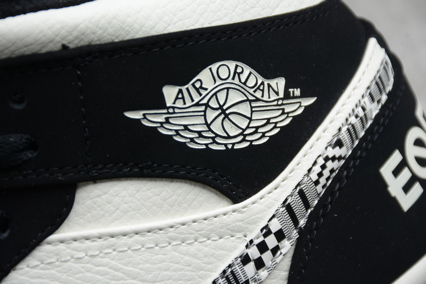 Air Jordan 1 Mid "Equality" LE