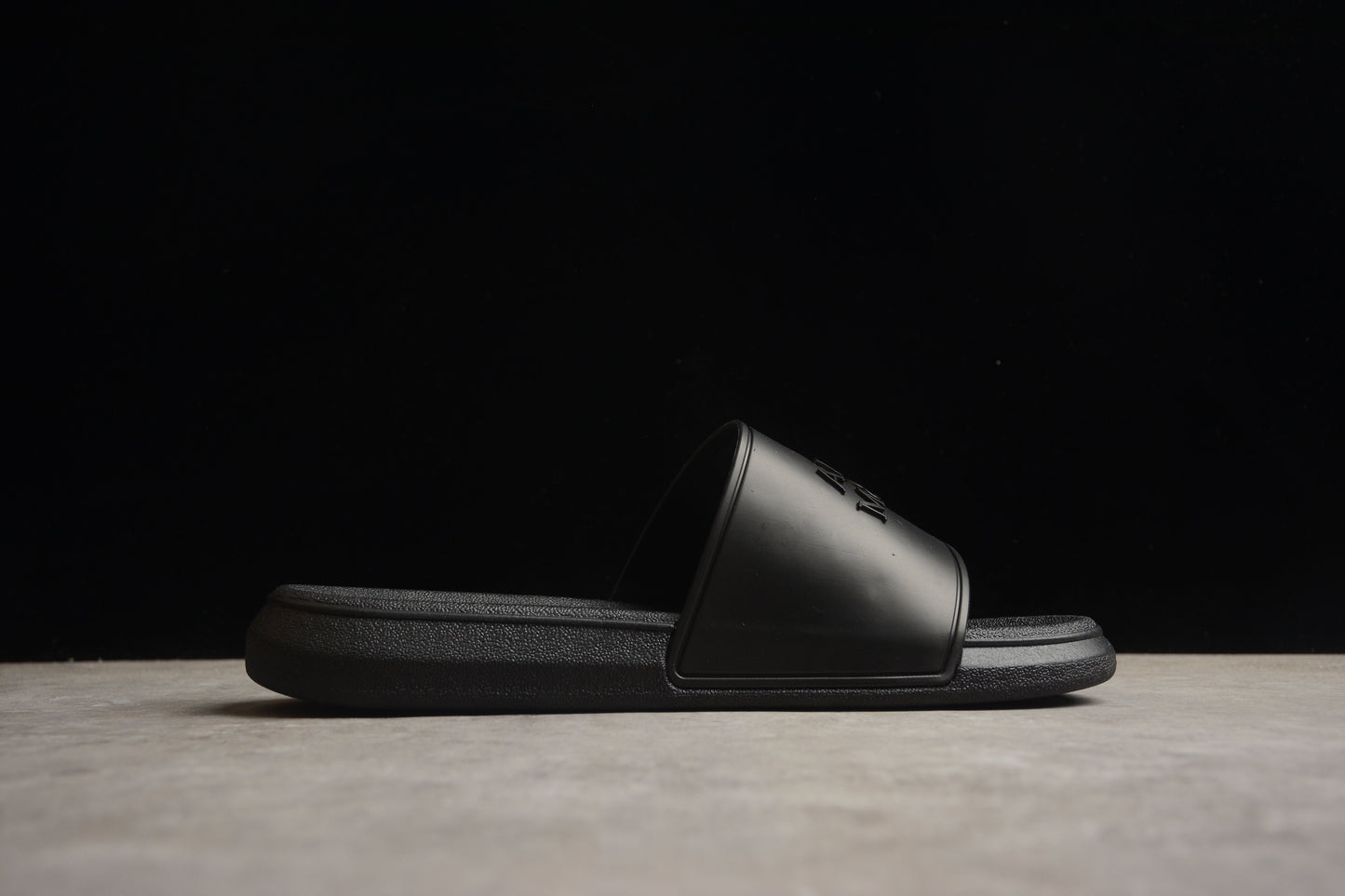 Alexander McQueen Pool Slide Black