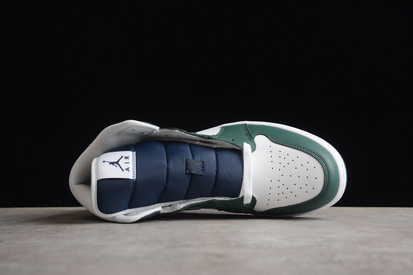 Nike Air Jordan 1 Mid SE "Seahawks"