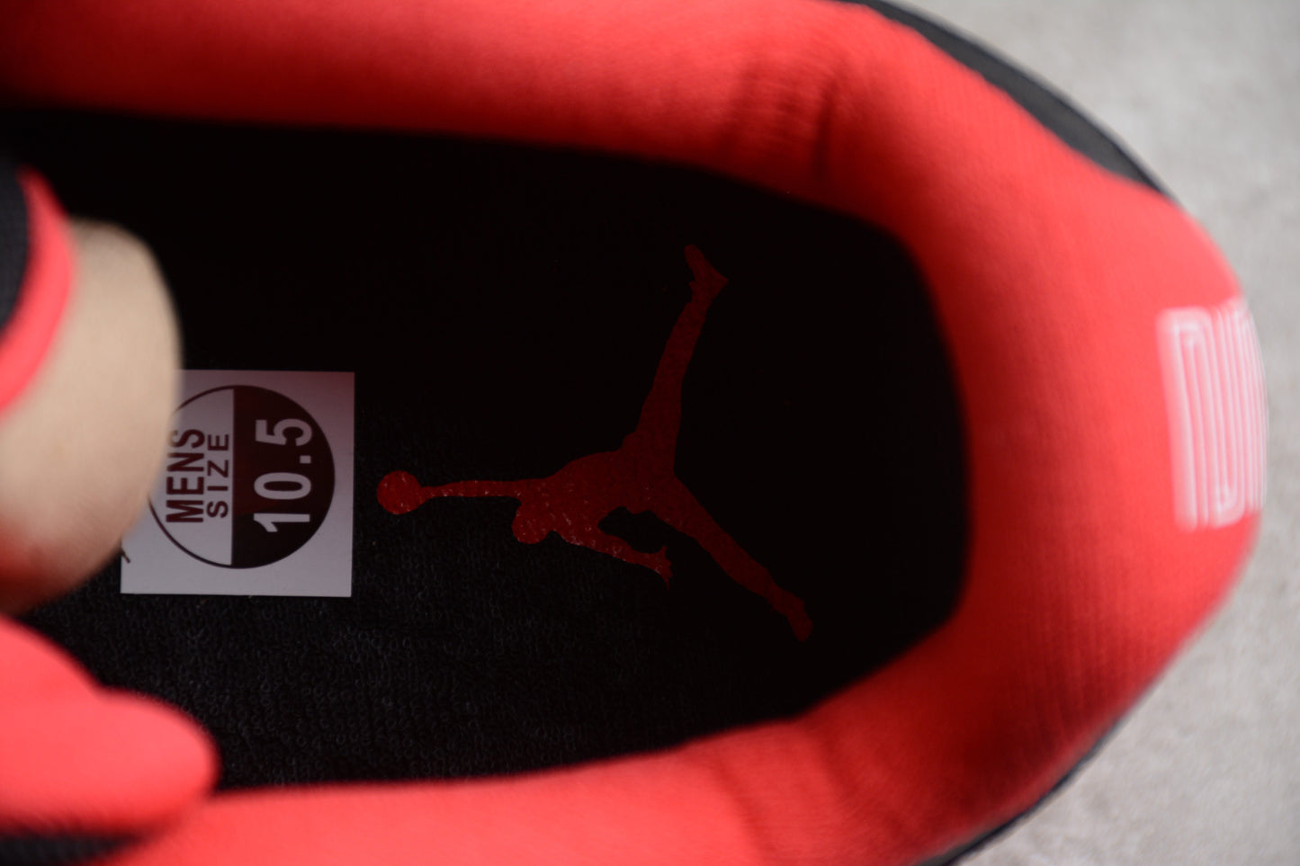 Air Jordan 11 Low “Bred”