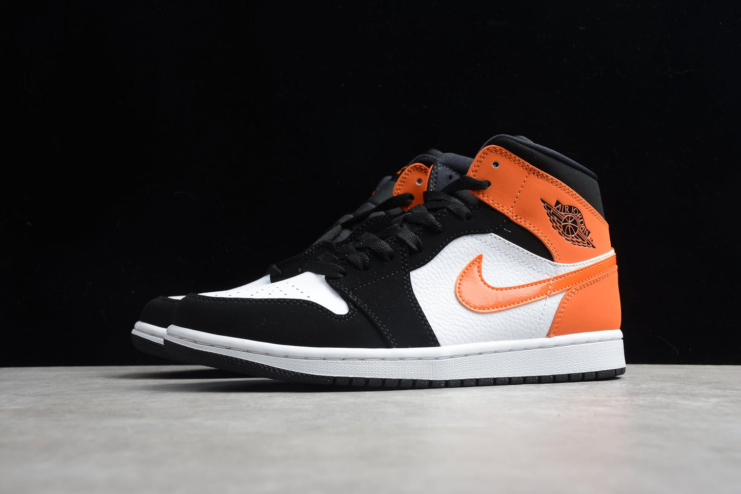 Nike Air Jordan 1 Mid “Shattered Backboard”