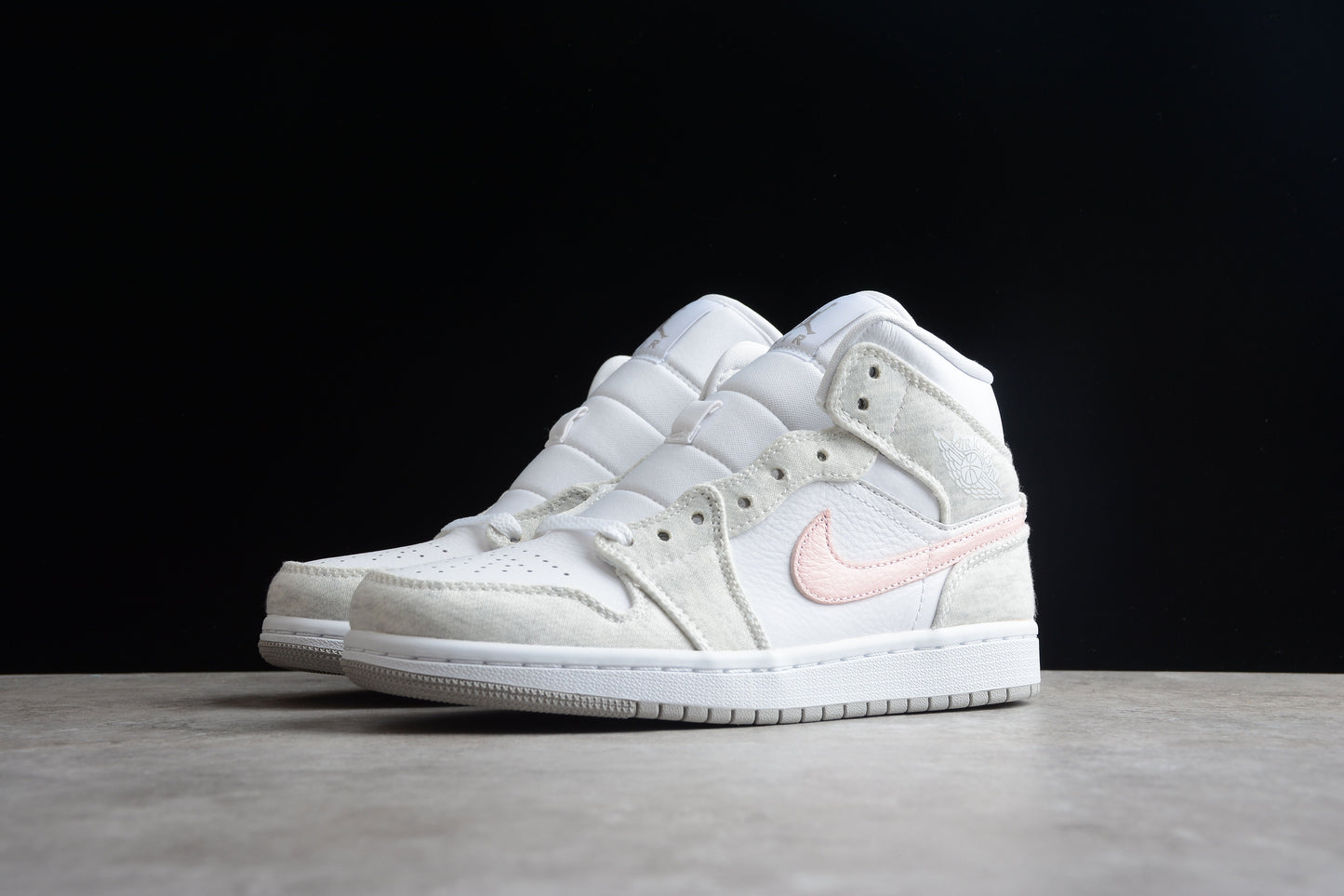 Air Jordan 1 Mid SE "Light Iron Ore"