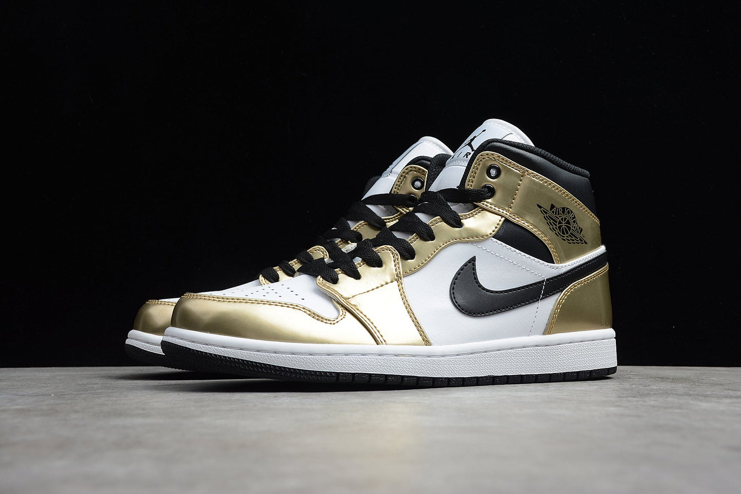 Air Jordan 1 Mid SE "Metallic Gold"