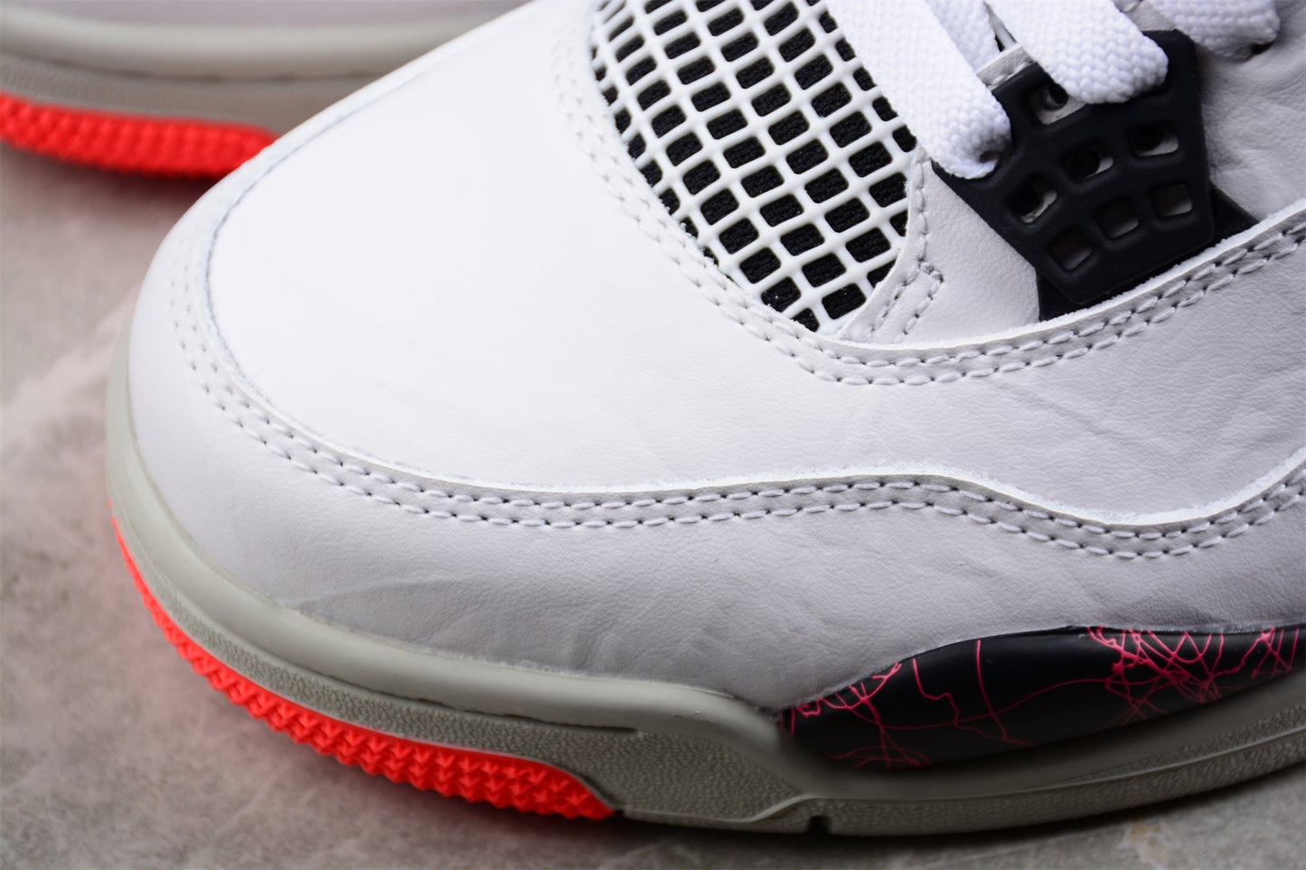 Air Jordan 4 “Hot Lava” (Flight Nostalgia)