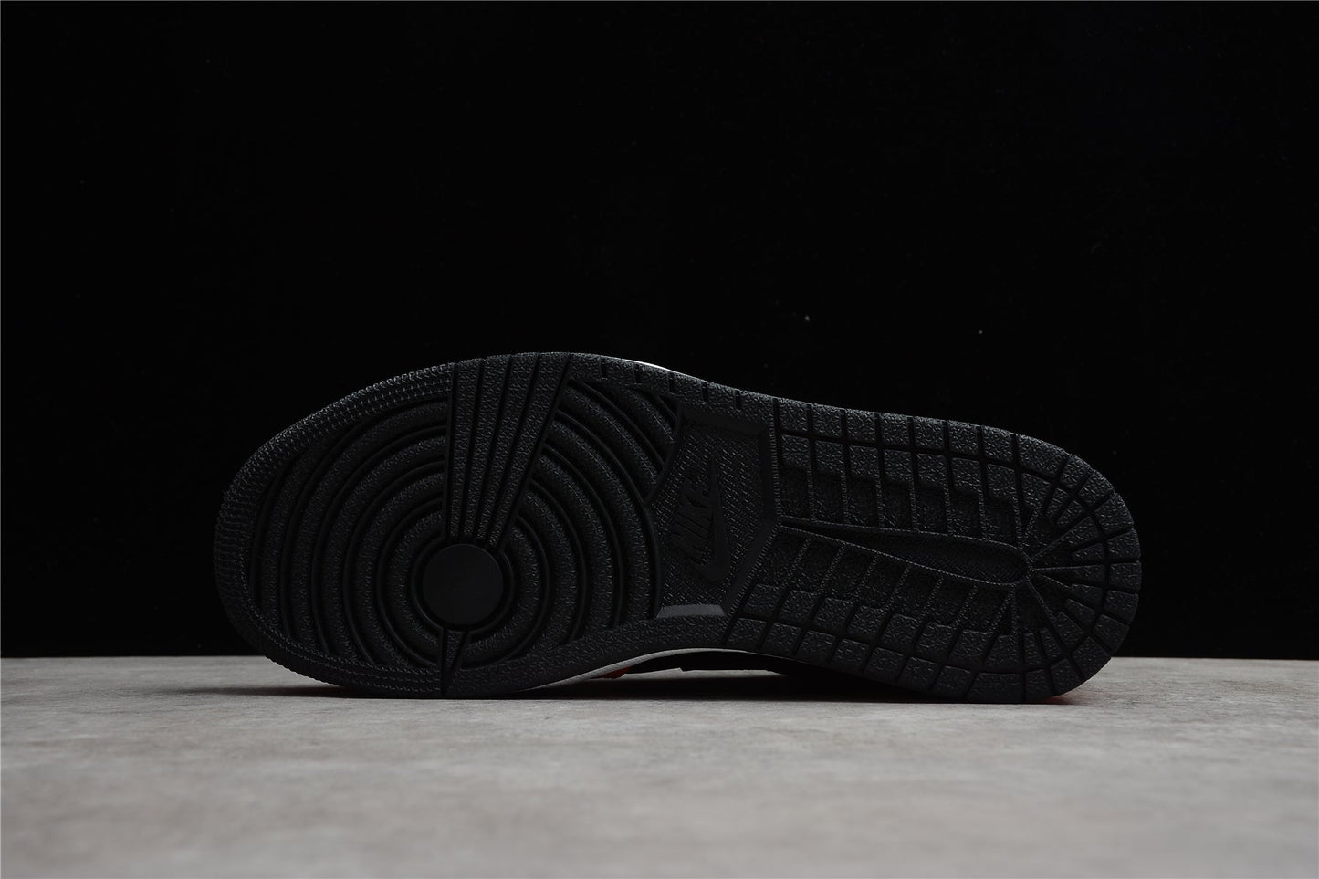 Air Jordan 1 Low SE “Black Orange”