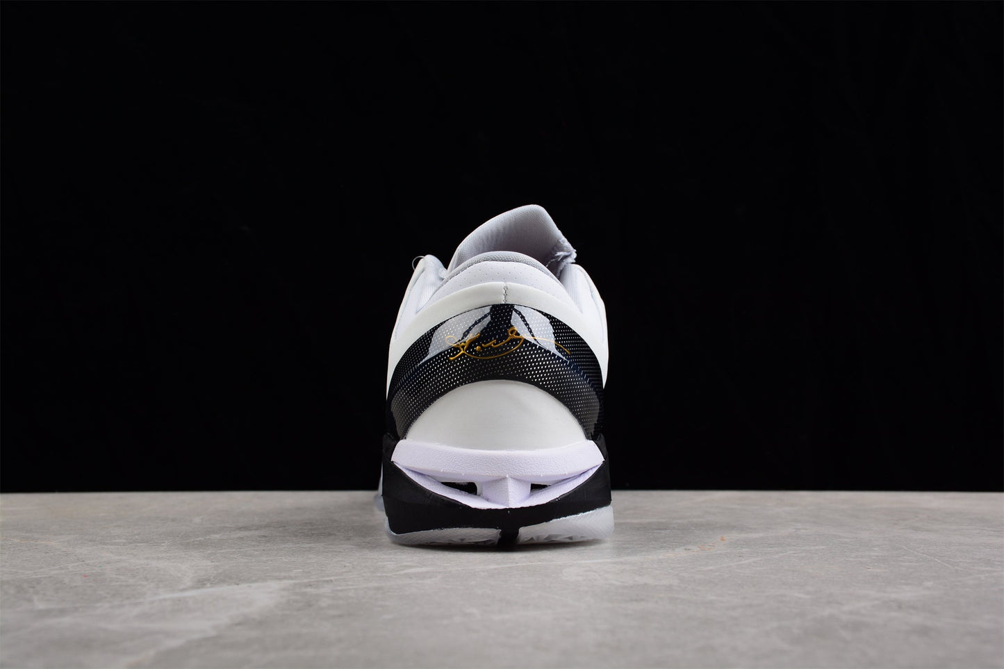 Nike Zoom Kobe 7 “Home”