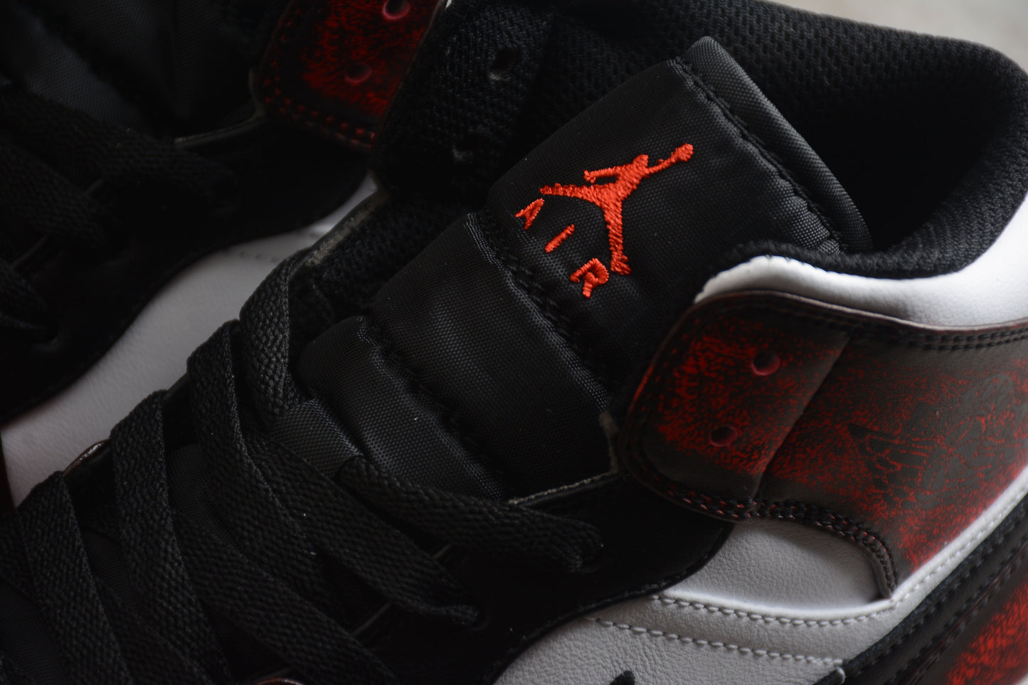 Jordan 1 Mid Wear-Away Chicago
