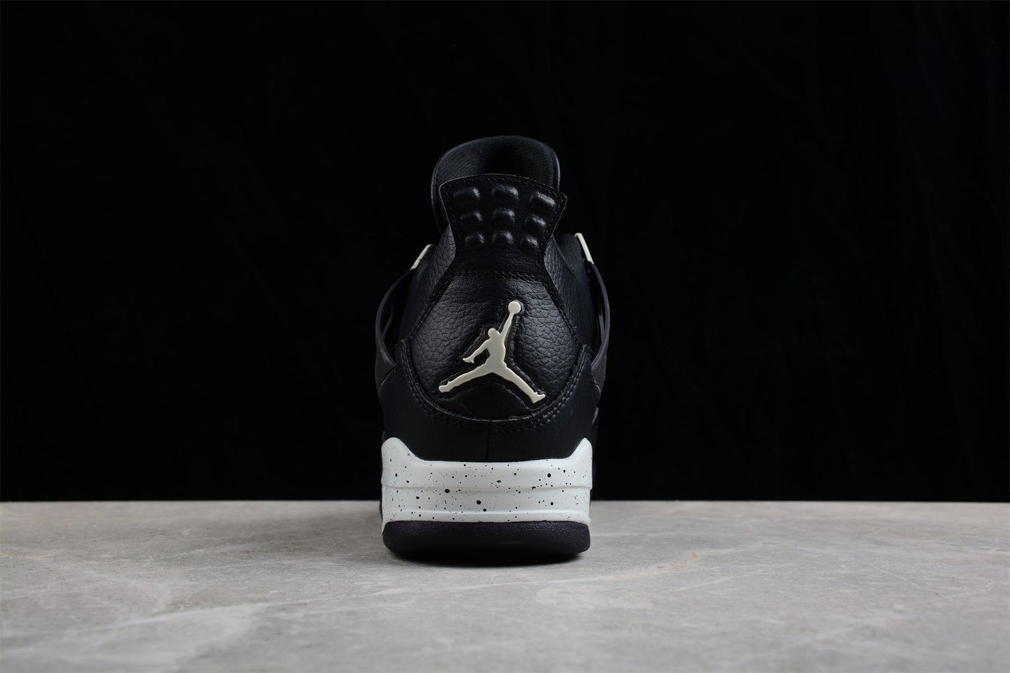 Air Jordan 4 Retro GS "Oreo"