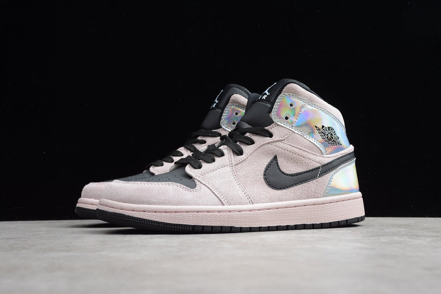Air Jordan 1 Mid "Iridescent"