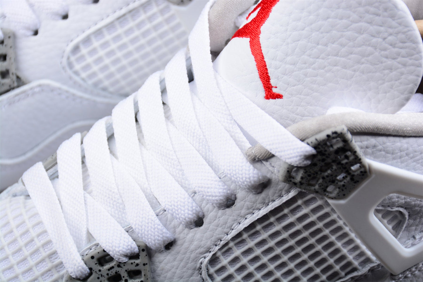 Air Jordan 4 Retro "White Oreo"