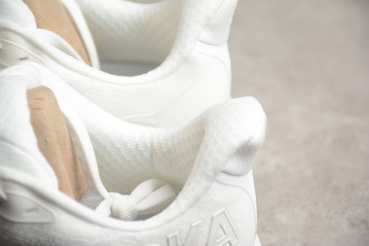 Hoka One One Clifton 9 Triple White
