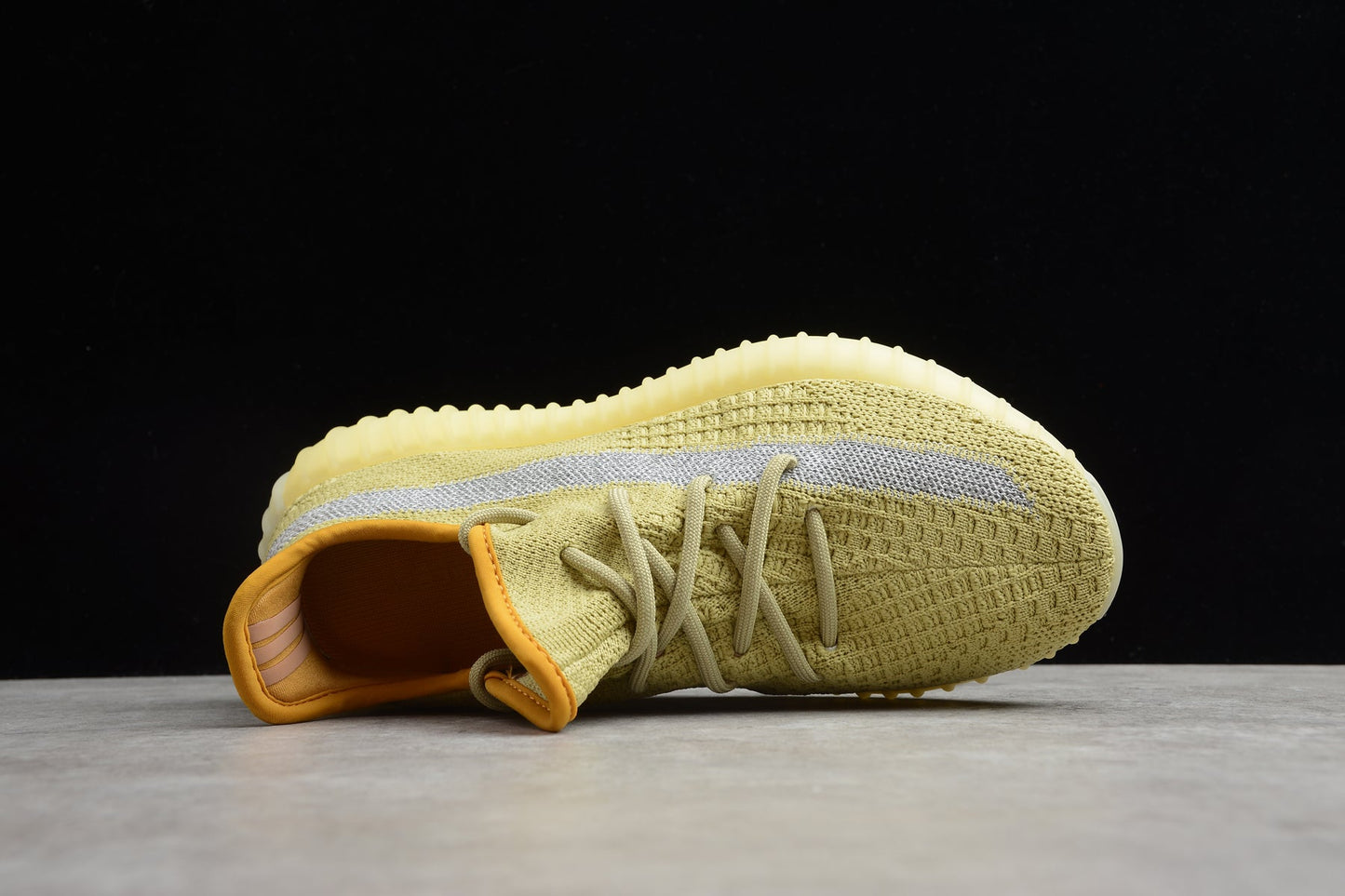 Adidas Yeezy Boost 350 V2 Marsh Sneakers