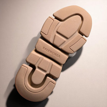 Balenciaga Speed 2.0 Sneakers Brown