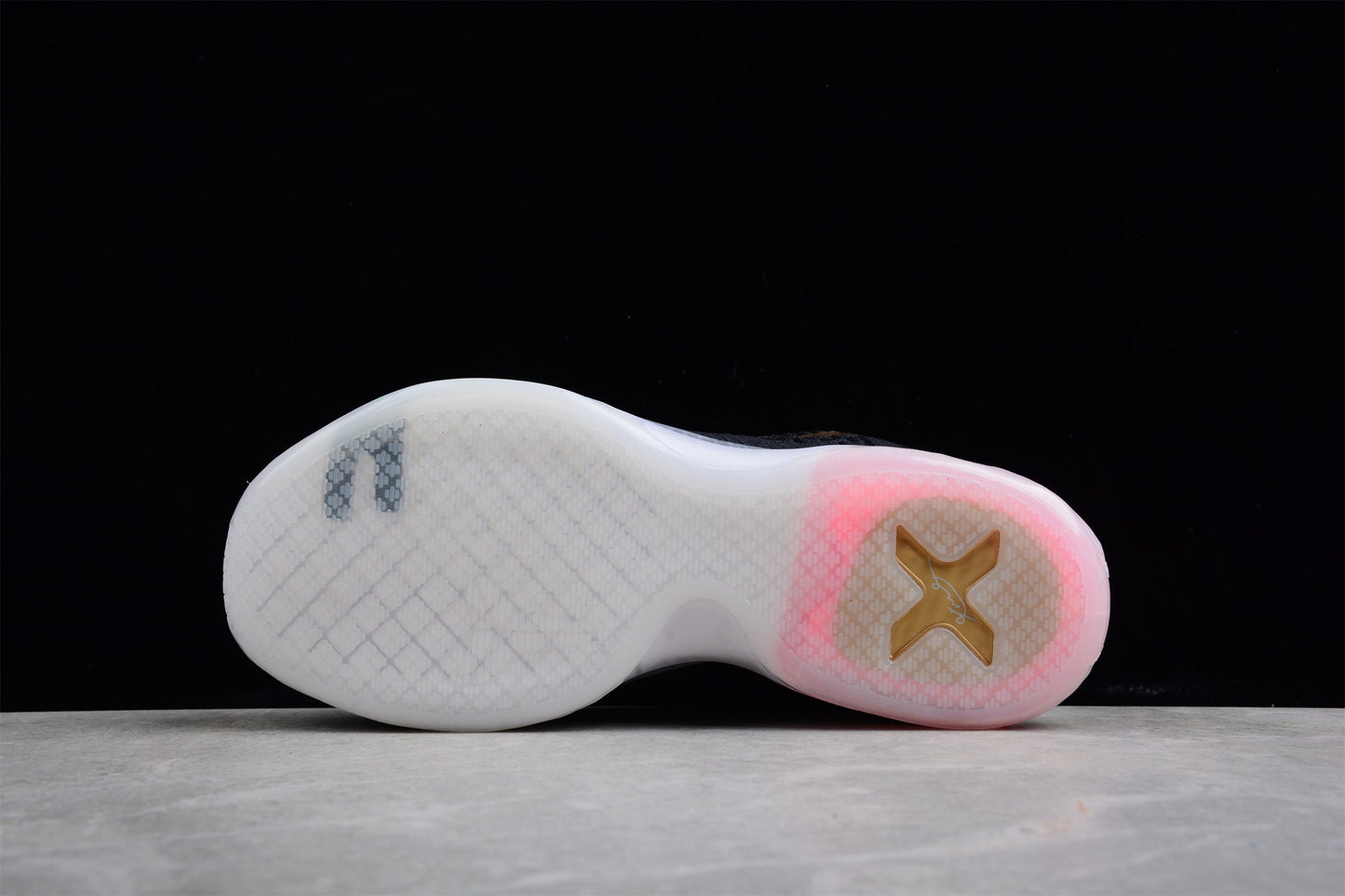 Nike Kobe 10 Elite "Rose Gold"