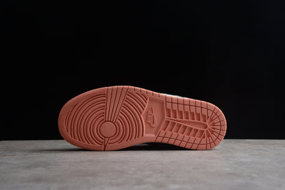 Air Jordan 1 Low Light Madder Root Sneakers