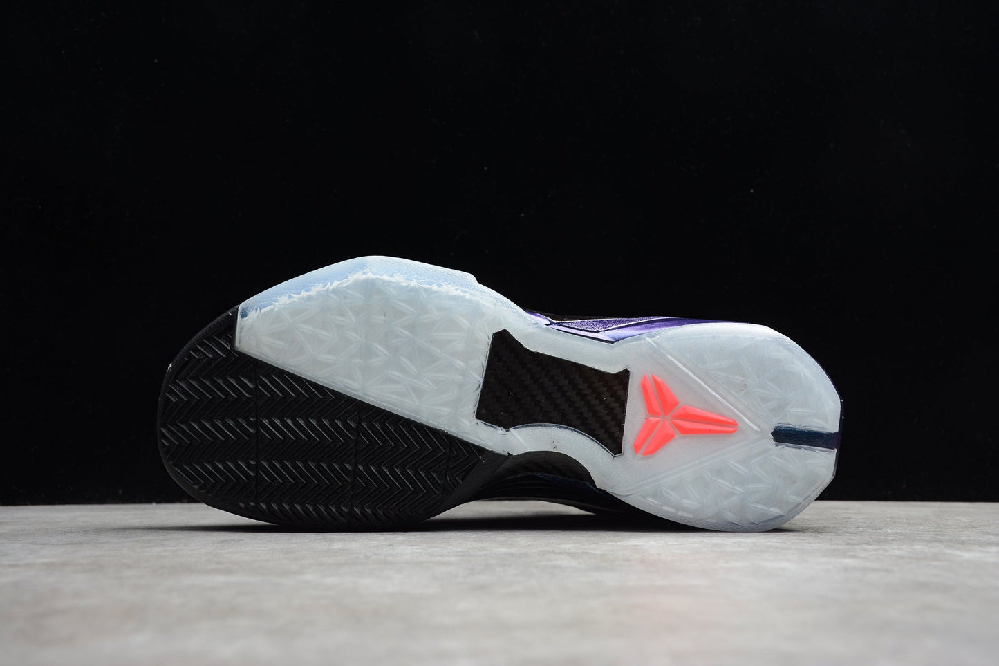 Nike Zoom Kobe 7 "Invisible Cloak"