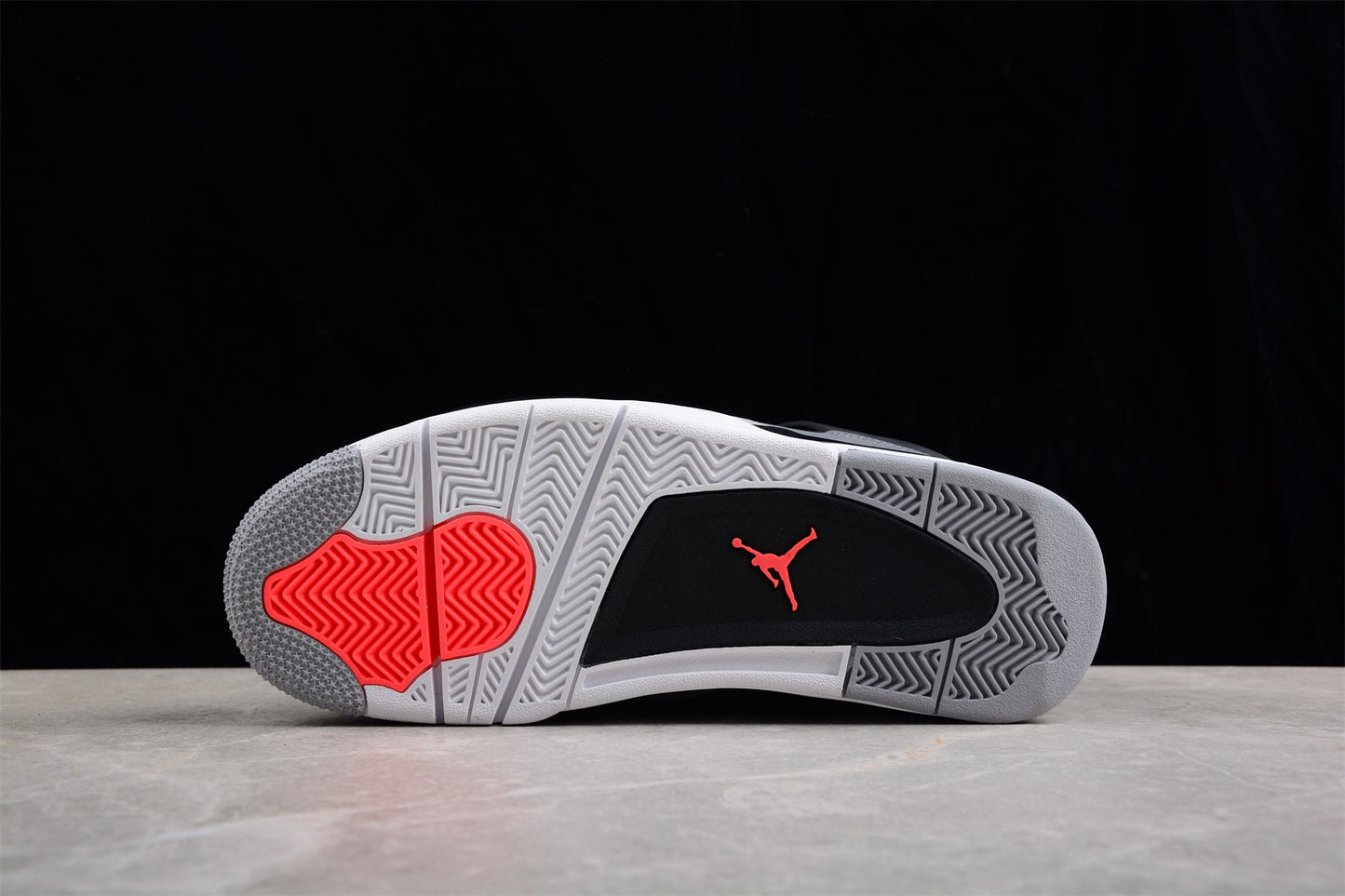 Air Jordan 4 Retro "Infrared"