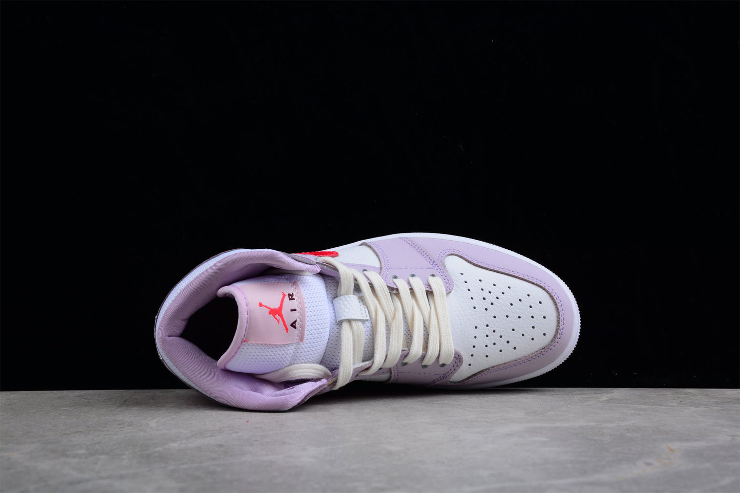 Air Jordan 1 Mid "Valentine’s Day"
