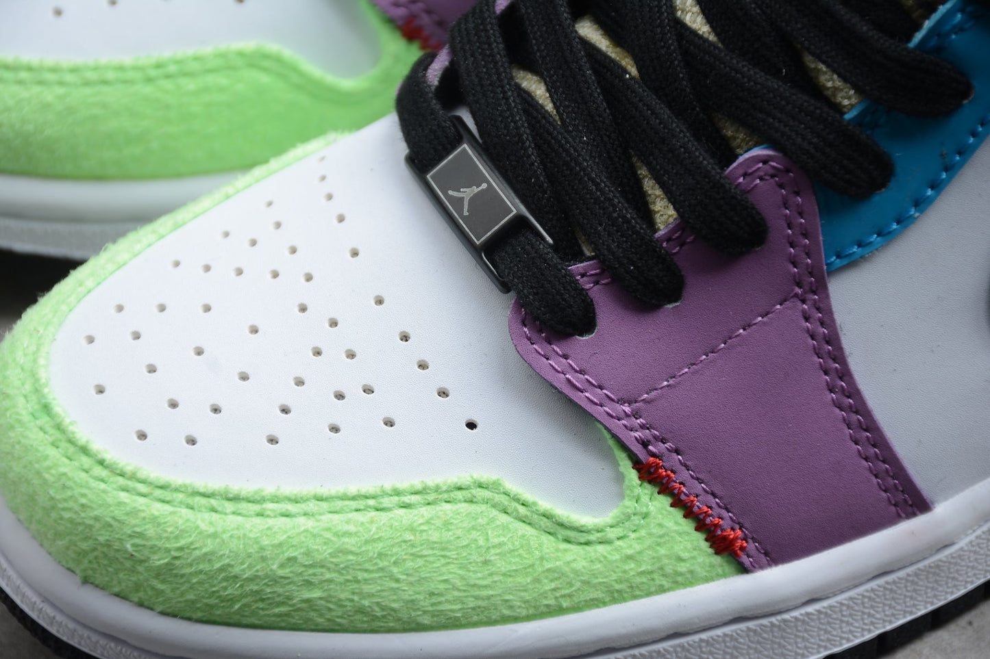Nike Air Jordan 1 Mid SE "Lightbulb" Multi-Color