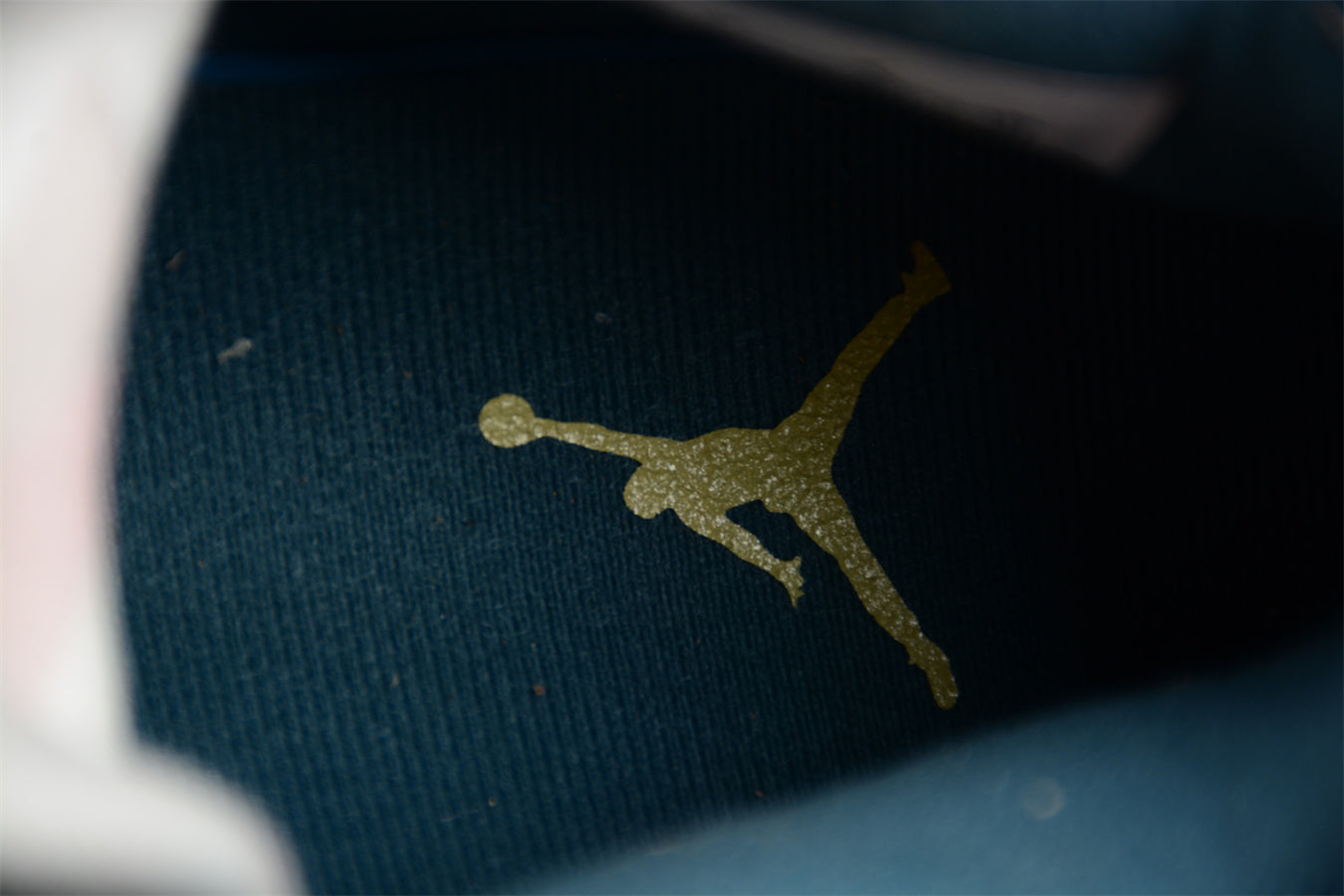 Air Jordan 4 Premium "Pony Hair"