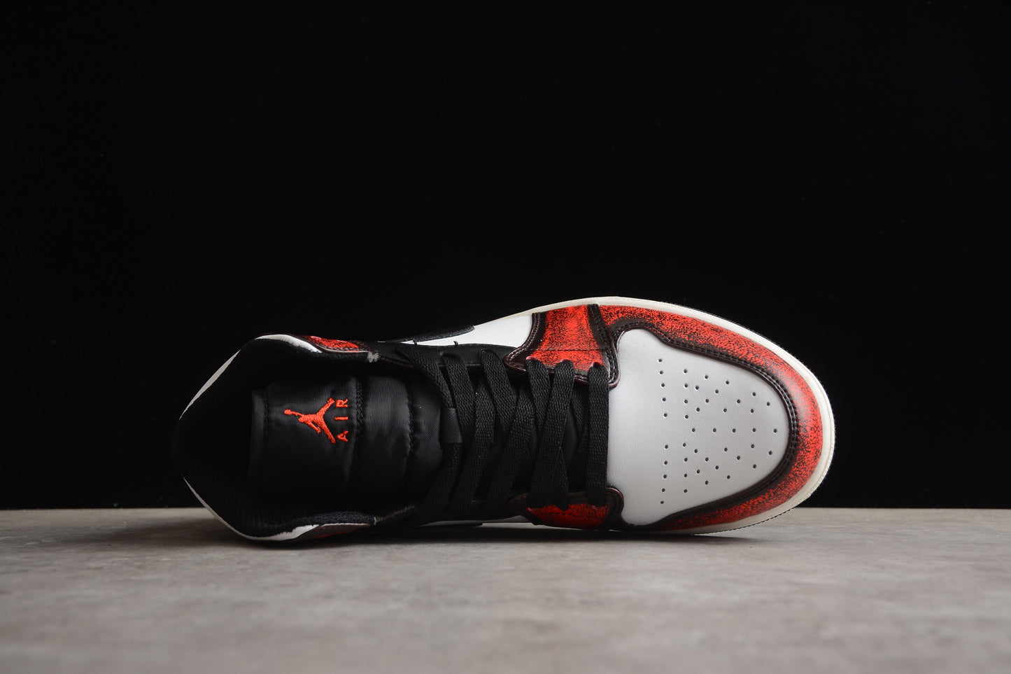 Jordan 1 Mid Wear-Away Chicago